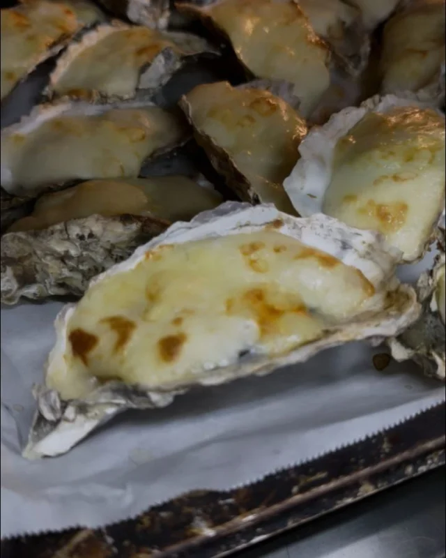 お疲れ様です 本日の夕食です。サバ竜田揚げ甘酢あんかけ、カキグラタン、茄子の揚げびたし、春菊のチヂミです。チヂミには干しエビを入れて香ばしさをだしています。#サバ竜田揚げ #カキグラタン #チヂミ #ナスの揚げ浸し #横手市 #秋田県 #東北好きな人と繋がりたい